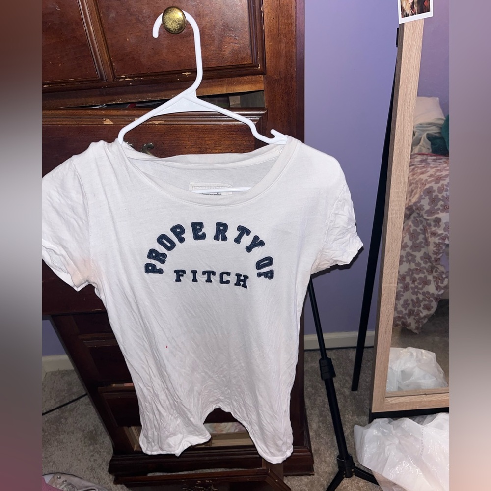 Abercrombie and Fitch graphic tee!